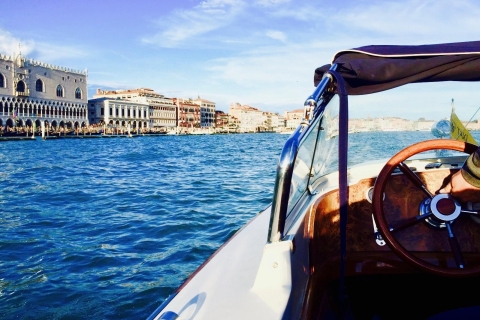 Venecia: tour privado de 1 hora en barco por el Gran CanalTour en inglés