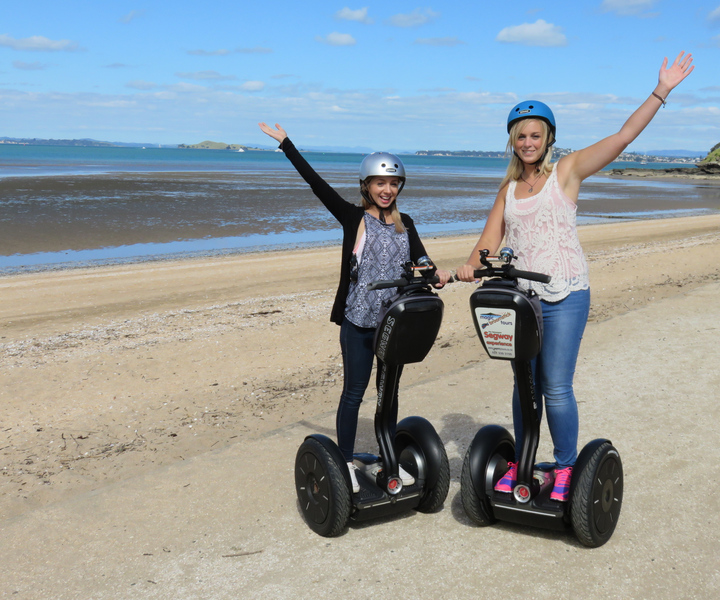 Auckland: Devonport Village Segway Tour