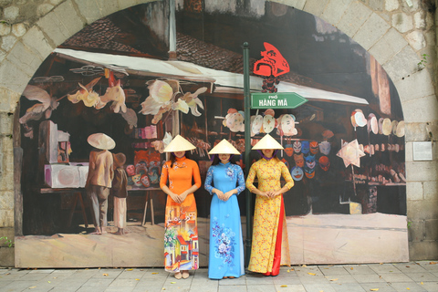 Hanoi: Traditional Ao Dai Dress and Non La Hat Rental Standard Option