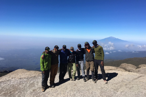 8-tägige Kilimandscharo-Besteigung und Safari