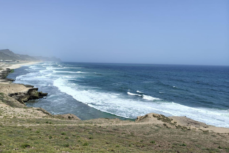 Salalah: Al Fazayah Beach, Shaat Viewpoint & Mugsail Tour