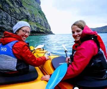 Akaroa: Guided Sunrise Sea Kayaking Tour