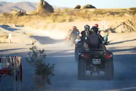 Cappadoce : 2 heures de safari en quad au coucher du soleil avec transfert à l'hôtel