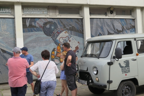 Potsdam: visite de la ville dans un minibus soviétiquePotsdam: visite d'une ville privée dans un minibus soviétique en anglais