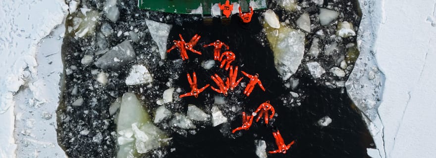 Depuis Kemi : croisière en brise-glace avec déjeuner et expérience de glace flottante