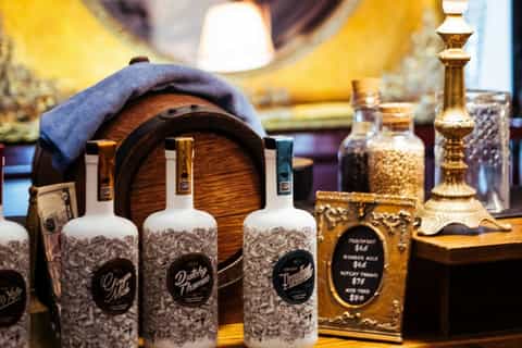 melbourne whisky bars gin joints