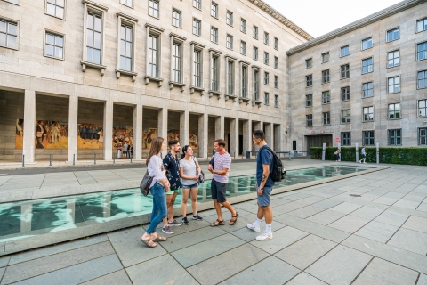 Berlin: Small-Group Third Reich and Cold War Walking Tour Private Tour in German