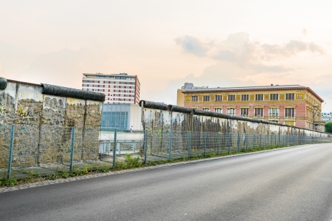 Berlijn: Derde Rijk & Koude Oorlog-wandeltour, kleine groepGroepstour in het Engels