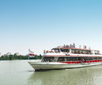 Vienna: 3.5-Hour Grand Danube River Cruise