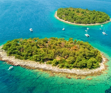 Split/Trogir: Passeio de lancha pela Lagoa Azul e pelas 3 Ilhas