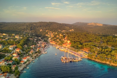 Desde Split: tour de medio día de Trogir y Laguna AzulTour privado