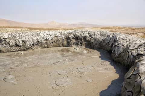 From Baku: Full-Day Guided Tour of Gobustan and Absheron