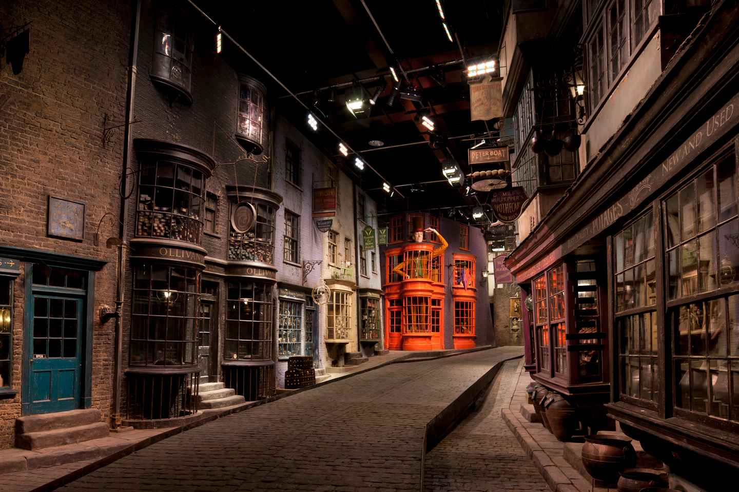 London: Warner Bros. Studio Tour with Hotel Pickup