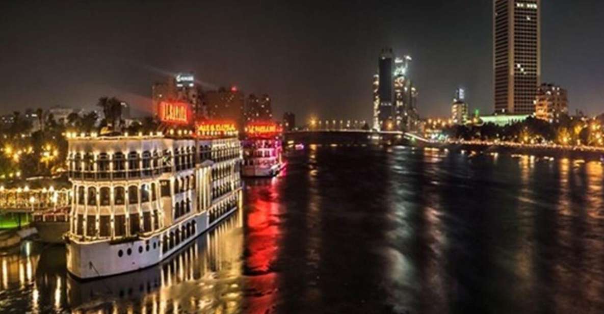 Cairo: Cruzeiro no Rio Nilo com Jantar e Entretenimento