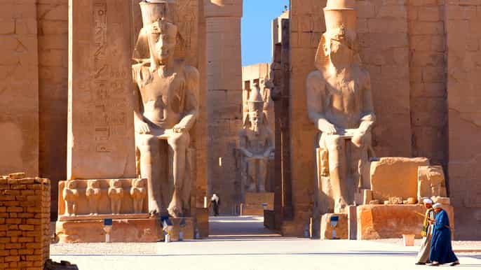 depuis le caire visite privée de luxe à louxor en avion
