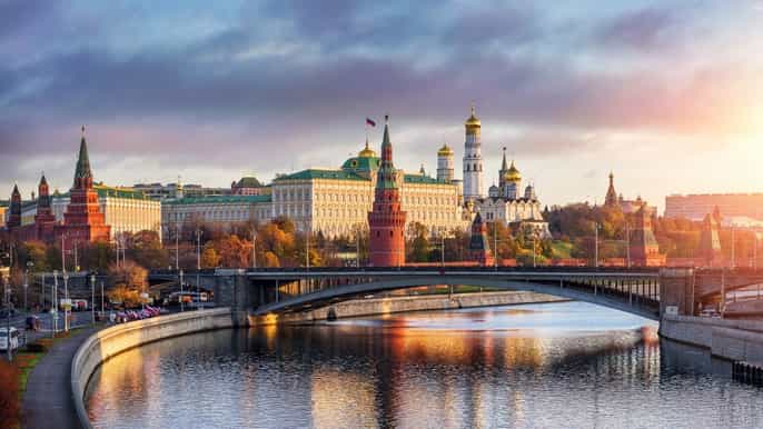 moscow kremlin introduction tour with skiptheline ticket