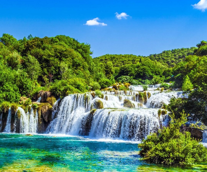 Ze Splitu i Trogiru: wodospady Krka – cały dzień z rejsem