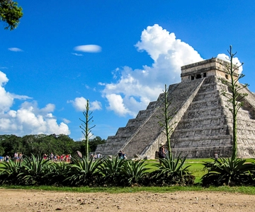 From Cancún: Chichen Itza, Cenote and Ek Balam Tour