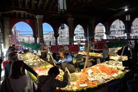 Venice: Rialto Market Tour, Hands-On Cooking Class & Lunch
