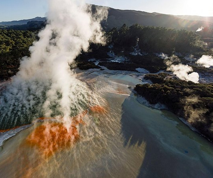 Waiotapu: Thermal Park and Lady Knox Geyser Entry Ticket