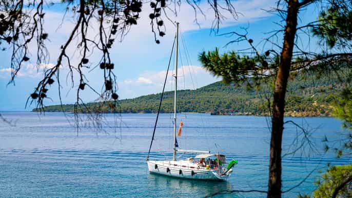 halkidiki halfday sailing cruise to kelyfos island