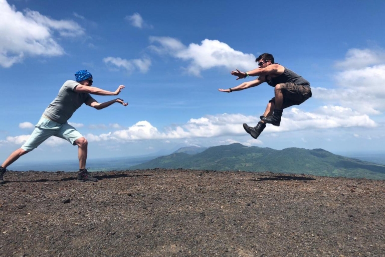 Z León: Hike and Volcano Boarding na Cerro Negro