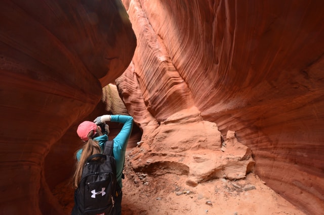 Visit From Kanab 3-Hour Peek-a-Boo Slot Canyon Hiking Tour in Zion National Park