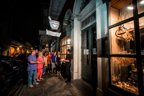 New Orleans: Ghosts and Spirits Evening Walking Tour