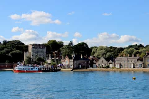 From Poole to Swanage: 2-Hour Jurassic Coastal Cruise