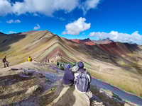 来自库斯科，彩虹山早期访问午餐 - Housity