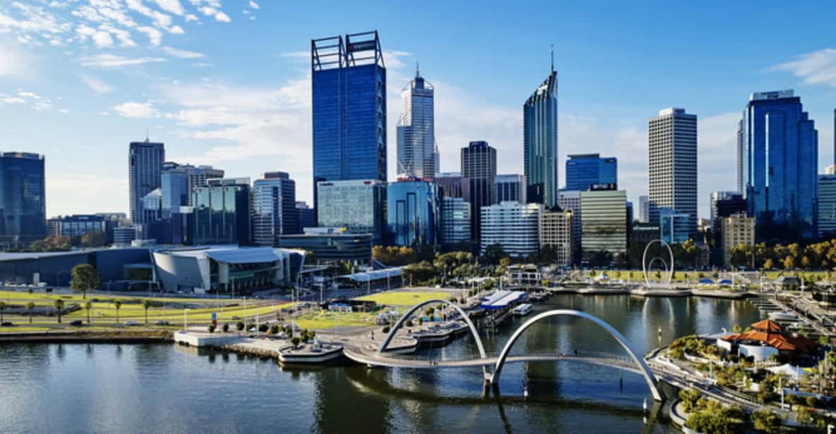Swan River: Round-Trip Cruise from Perth or Fremantle