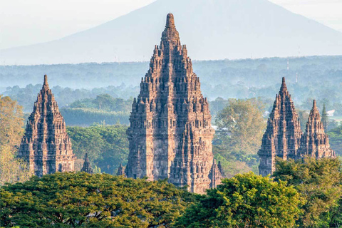 Yogyakarta: całodniowa wycieczka do jaskini Jomblang i świątyni Prambanan