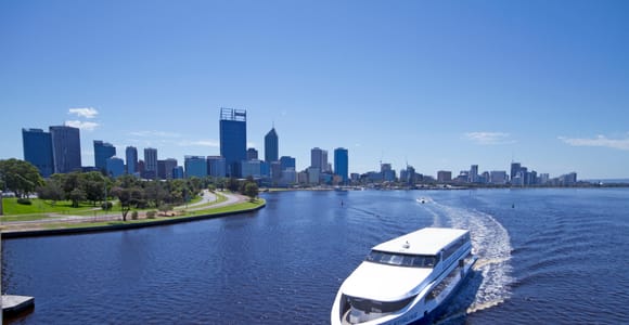 Swan River: Round-Trip Cruise from Perth or Fremantle
