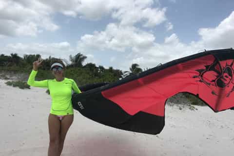 6-Hour Kiteboarding Lesson at El Cuyo Beach in Yucatan