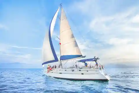 Puerto Vallarta : Excursion de luxe d'une journée à la voile dans la baie de Banderas