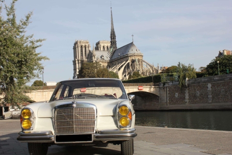 París: tour guiado de autos antiguos de 2.5 horas y degustación de vinos
