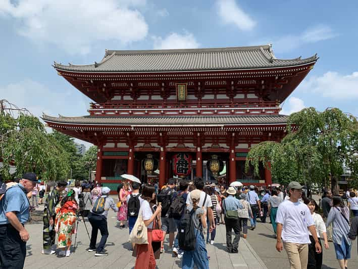 Tokyo: Asakusa District 1400-Year History Exploration | GetYourGuide