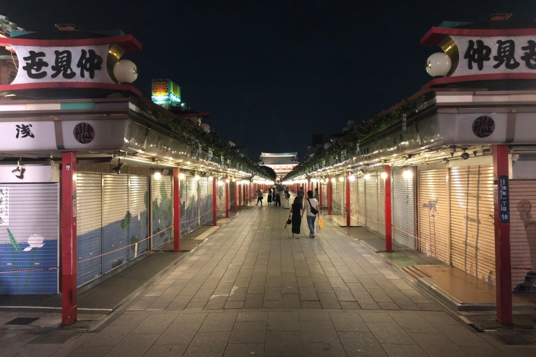 Tokyo: expérience culinaire d'histoire et de culture d'AsakusaTokyo: visite de l'histoire du soir d'Asakusa et visite des bars
