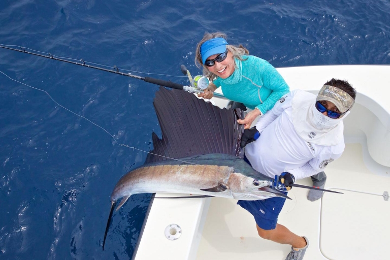 Cancun: Luxury Fishing Experience 6-Hour Tour