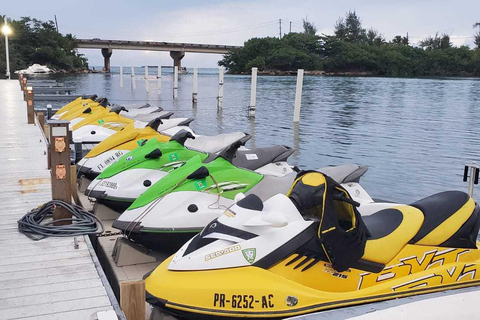 Puerto Rico: Guided East Coast Jet Ski Tour to Isla Verde Carolina: Guided East Coast Jet Ski Tour to Isla Verde