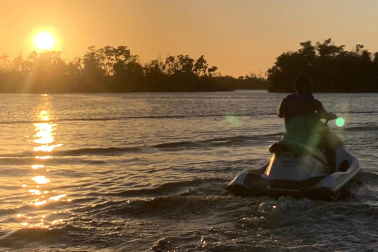 Puerto Rico : Excursion guidée en jet-ski sur la côte est jusqu'à Isla VerdeCaroline: visite guidée en jet ski de la côte est à Isla Verde