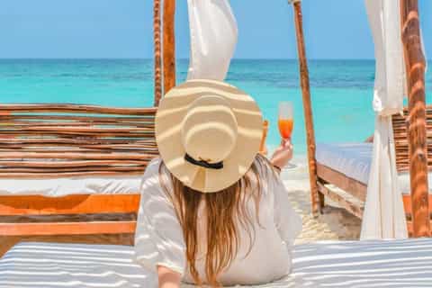 Cartagena: Beach Club Day in Playa Blanca