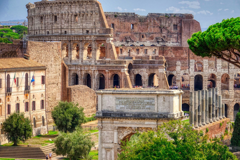 Rome: Colosseum Express Experience with Audio Guide App Skip-the-Line Self-Guided Tour