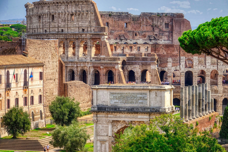 Rome: Colosseum Express Experience with Audio Guide App Skip-the-Line Self-Guided Tour