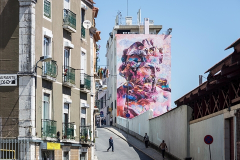 Lissabon: 3-stündige Straßenkunst Tuk Tuk Tour