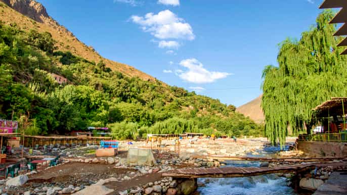 desde marrakech valle ourika y paseo camello al atardecer