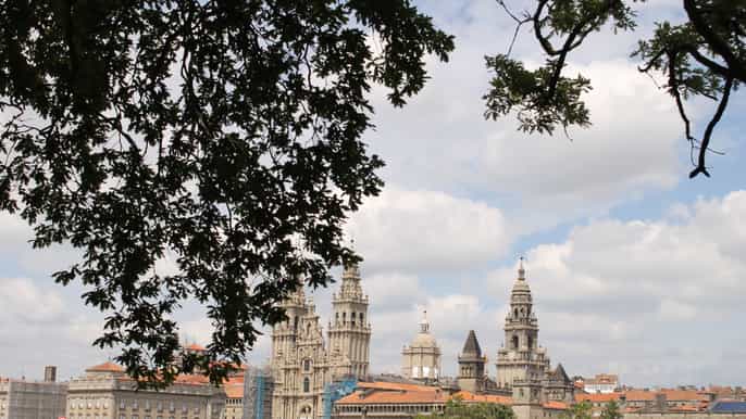 from porto valença vigo and santiago guided tour