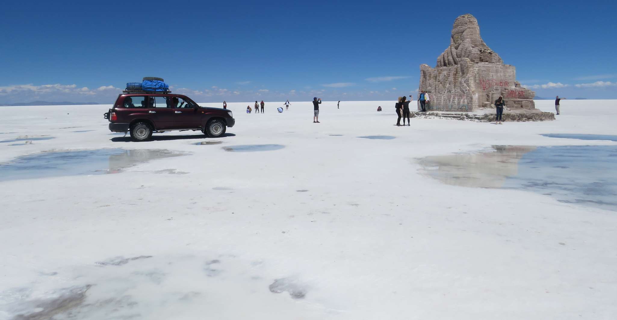 From Sucre, Uyuni Salt Flats & Sunset tour by Bus. - Housity