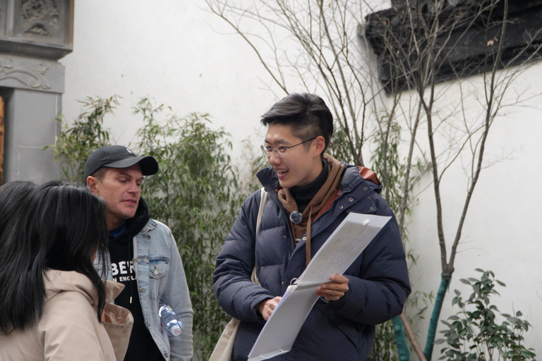 Shanghai: Authentic Fengjing Watertown Private Tour