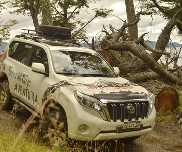 From Ushuaia: Off-Road Lakes Tour